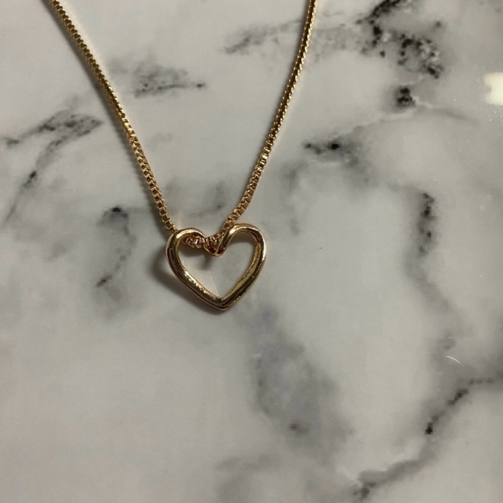 Gold Heart Pendant Necklace